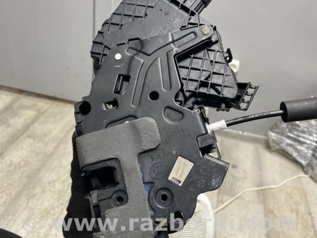 ФОТО Замок боковой двери для Land Rover Range Rover IV L405 (12-21) Київ