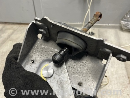 ФОТО Доводчик двери багажника для Land Rover Range Rover IV L405 (12-21) Київ