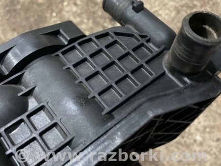 ФОТО Корпус термостата для Land Rover Range Rover IV L405 (12-21) Київ