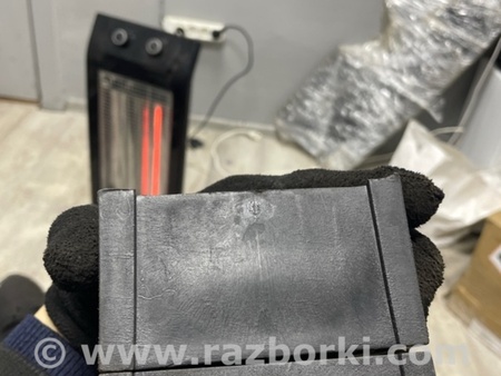 ФОТО Противооткатный упор для Land Rover Range Rover IV L405 (12-21) Київ