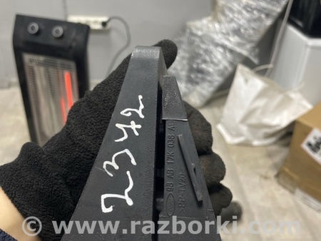 ФОТО Противооткатный упор для Land Rover Range Rover IV L405 (12-21) Київ