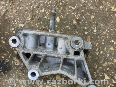 ФОТО Кронштейн для KIA Sorento 2 XM (09-14) Київ