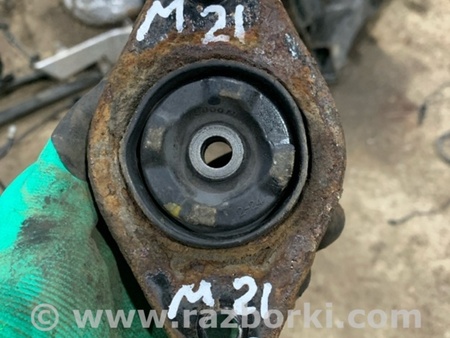 ФОТО Опора стойки задняя правая для KIA Sportage SL (10-16) Київ