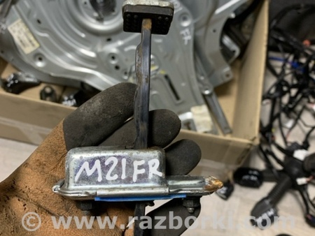 ФОТО Ограничитель двери передний правый для KIA Sportage SL (10-16) Київ