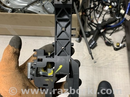 ФОТО Кронштейн ручки дверной передний левый для KIA Sportage SL (10-16) Київ