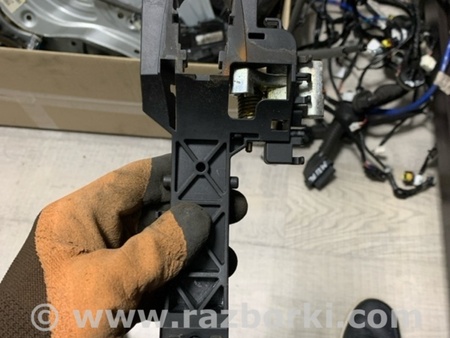 ФОТО Кронштейн ручки дверной задний левый для KIA Sportage SL (10-16) Київ