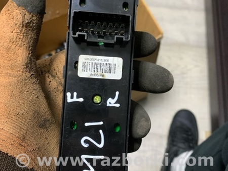 ФОТО Кнопка передняя правая для KIA Sportage SL (10-16) Київ