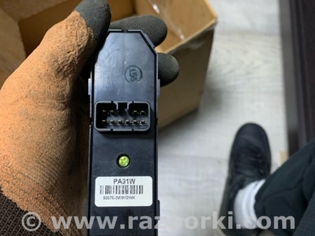 ФОТО Кнопка передняя левая для KIA Sportage SL (10-16) Київ