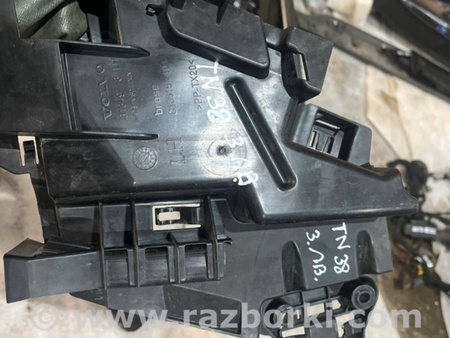 ФОТО Кронштейн для Volvo XC90 II SPA (2015-) Київ