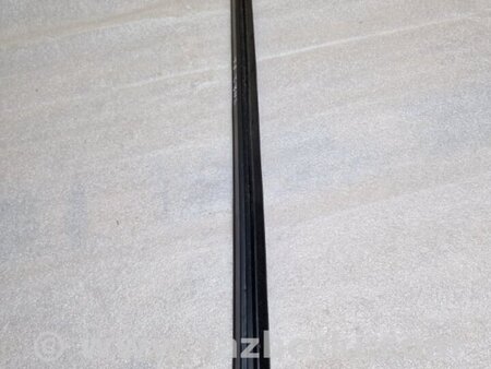 ФОТО Уплотнитель стекла двери для Volvo XC90 II SPA (2015-) Київ