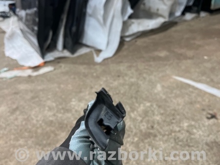 ФОТО Уплотнитель стекла двери для Volvo XC90 II SPA (2015-) Київ