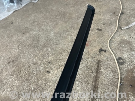 ФОТО Уплотнитель стекла двери для Volvo XC90 II SPA (2015-) Київ