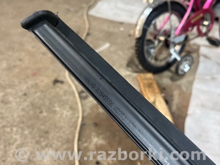 ФОТО Уплотнитель стекла двери для Volvo XC90 II SPA (2015-) Київ