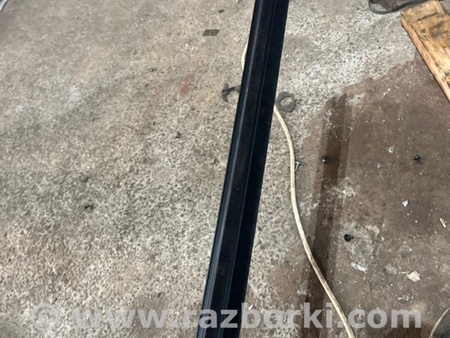 ФОТО Уплотнитель стекла двери для Volvo XC90 II SPA (2015-) Київ