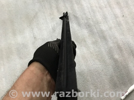 ФОТО Уплотнитель стекла двери для Volvo XC90 II SPA (2015-) Київ