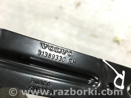 ФОТО Кронштейн для Volvo XC90 II SPA (2015-) Київ