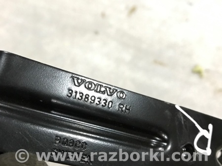 ФОТО Кронштейн для Volvo XC90 II SPA (2015-) Київ