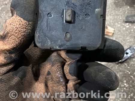 ФОТО Кронштейн для Volvo XC90 II SPA (2015-) Київ