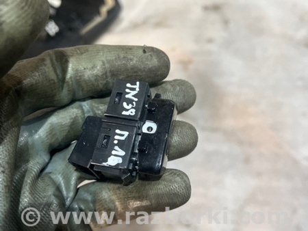 ФОТО Кнопка для Volvo XC90 II SPA (2015-) Київ