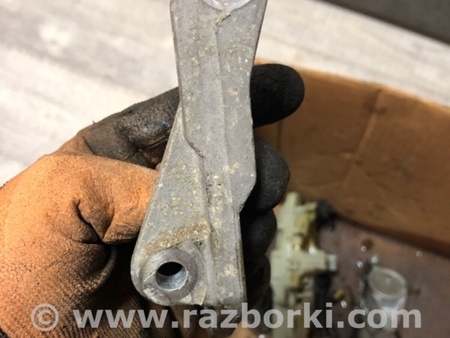 ФОТО Кронштейн для Volvo XC90 II SPA (2015-) Київ