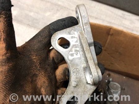 ФОТО Кронштейн для Volvo XC90 II SPA (2015-) Київ