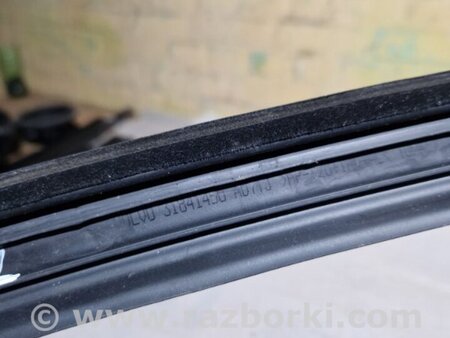 ФОТО Уплотнительная резинка боковой двери для Volvo XC90 II SPA (2015-) Київ