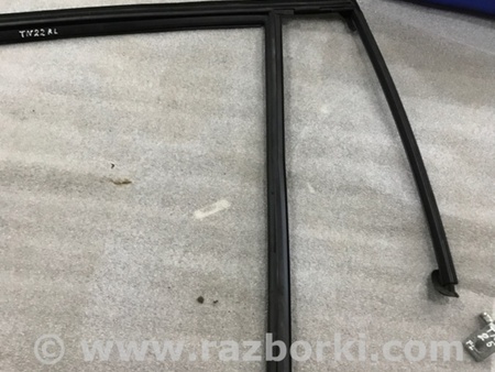 ФОТО Направляющая стекла двери для Volvo XC90 II SPA (2015-) Київ