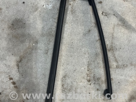 ФОТО Уплотнитель стекла двери для Volvo XC90 II SPA (2015-) Київ