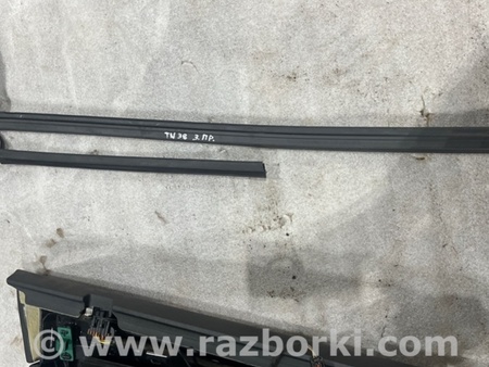 ФОТО Уплотнитель стекла двери для Volvo XC90 II SPA (2015-) Київ