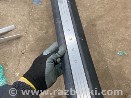 ФОТО Накладка на порог салона для Volvo XC90 II SPA (2015-) Київ