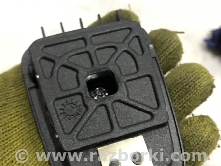 ФОТО Кронштейн крепления груза для Volvo XC90 II SPA (2015-) Київ