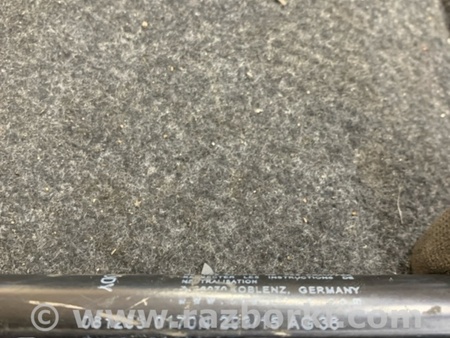 ФОТО Амортизатор капота для Jaguar XE X760 (15-24) Київ