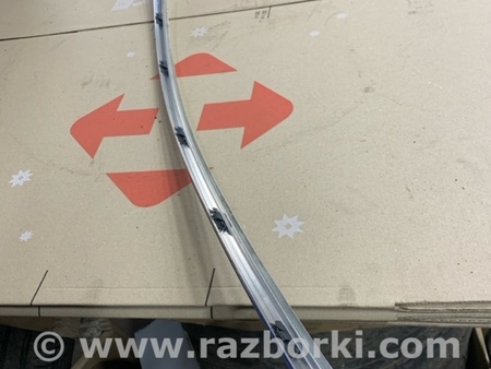 ФОТО Молдинг на дверь передний левый для Jaguar XE X760 (15-24) Київ