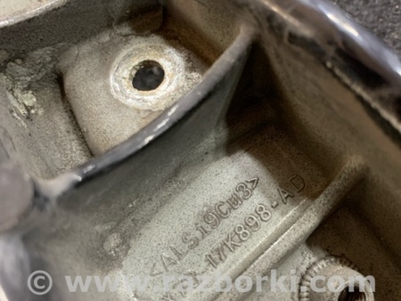 ФОТО Крепление усилителя бампера переднее правое для Jaguar XE X760 (15-24) Київ