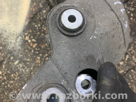 ФОТО Цапфа задняя для Jaguar XE X760 (15-24) Київ