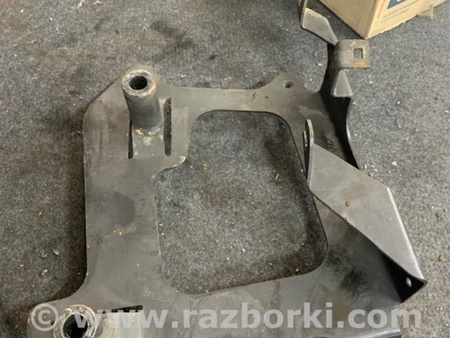 ФОТО Кронштейн интеркулера для Jaguar XE X760 (15-24) Київ