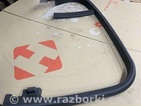 ФОТО Накладка на дверь задняя левая для Jaguar XE X760 (15-24) Київ