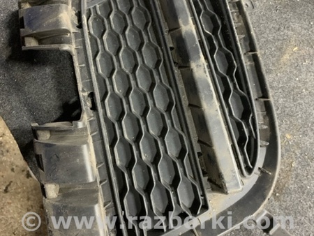 ФОТО Накладка на бампер передняя правая для Jaguar XE X760 (15-24) Київ