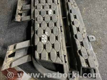 ФОТО Накладка на бампер передняя правая для Jaguar XE X760 (15-24) Київ