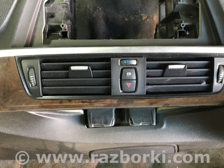 ФОТО Накладка на торпедо для BMW 3 F30 +рестайл (11-18) Київ