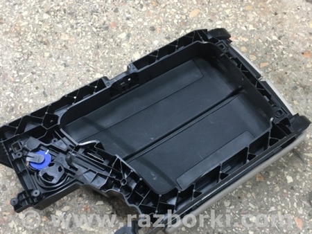 ФОТО Подлокотник для BMW 5 F10 (10-17) Київ