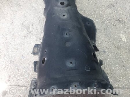 ФОТО Уплотнитель для BMW 5 F10 (10-17) Київ