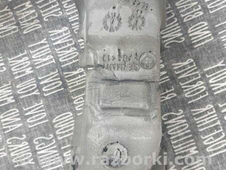 ФОТО Уплотнитель правый для BMW 5 F10 (10-17) Київ