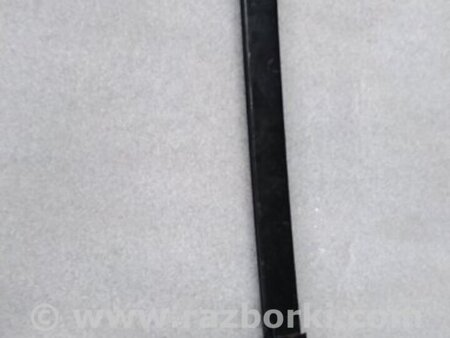 ФОТО Направляющая стекла передняя правая для Subaru Forester SG S11 (02-08) Київ