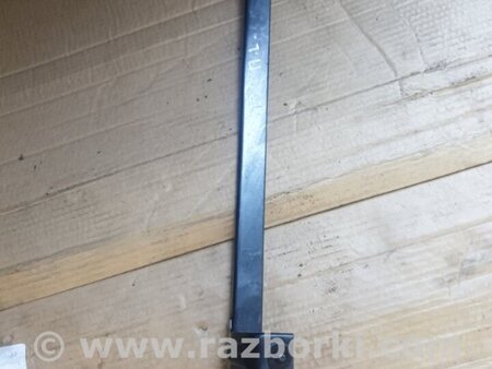 ФОТО Направляющая стекла передняя левая для Subaru Forester SG S11 (02-08) Київ