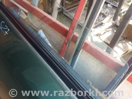 ФОТО Стекло задней правой двери для Subaru Forester SG S11 (02-08) Київ