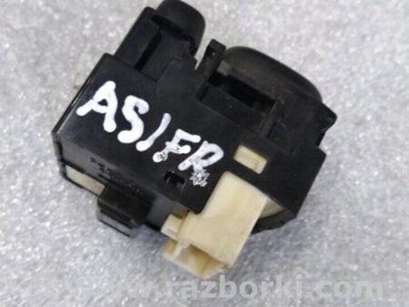 ФОТО Кнопки прочие передние правые для Subaru Forester SG S11 (02-08) Київ