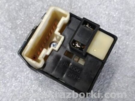 ФОТО Кнопки прочие передние правые для Subaru Forester SG S11 (02-08) Київ