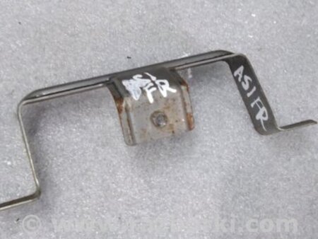 ФОТО Кронштейн передний правый для Subaru Forester SG S11 (02-08) Київ