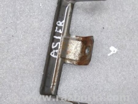 ФОТО Кронштейн передний правый для Subaru Forester SG S11 (02-08) Київ